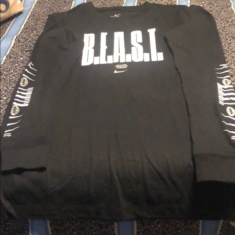 Nike long sleeve Tee